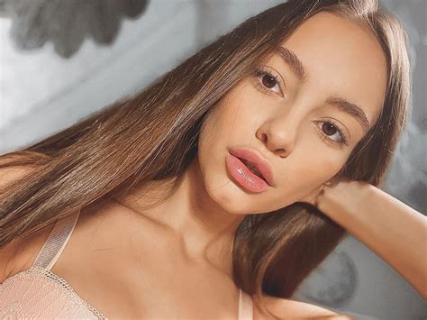 Free Solazola HD porn videos (1,777) .